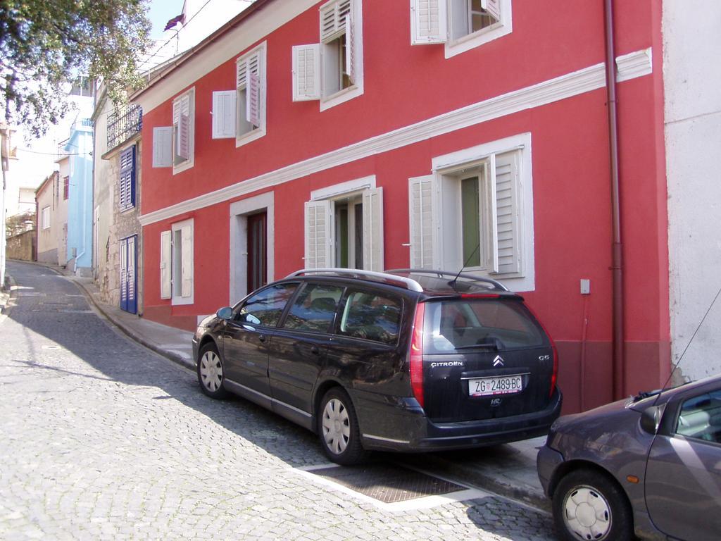 Studio Apartments Holy Trinity Novi Vinodolski Esterno foto